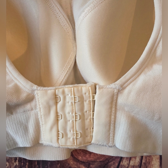 Truekind Size 2X Daily Comfort Wireless Shaper Bra Chai Nude Style #10022 - Picture 4 of 9